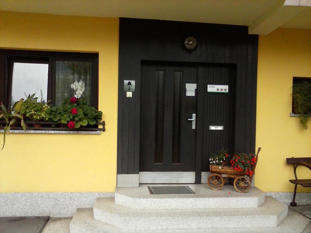Rooms Sustersic Laibach Exterior foto