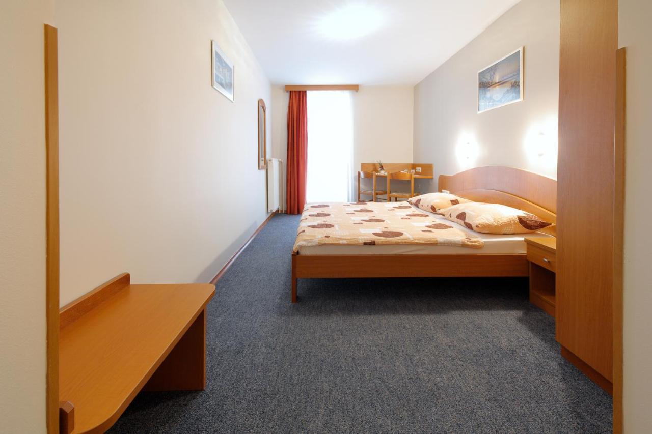 Rooms Sustersic Laibach Exterior foto